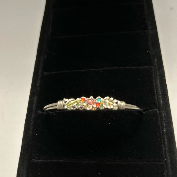 Luca & Danni Women’s Wire Bracelet - Picture 1 of 5